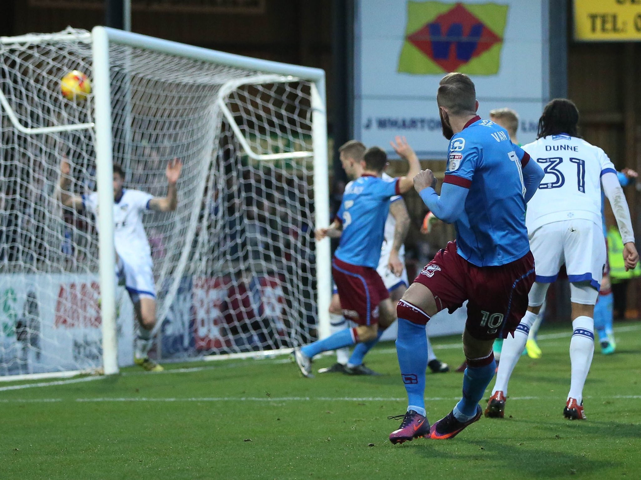 CxpHlcUXUAAIDRv.jpg:large